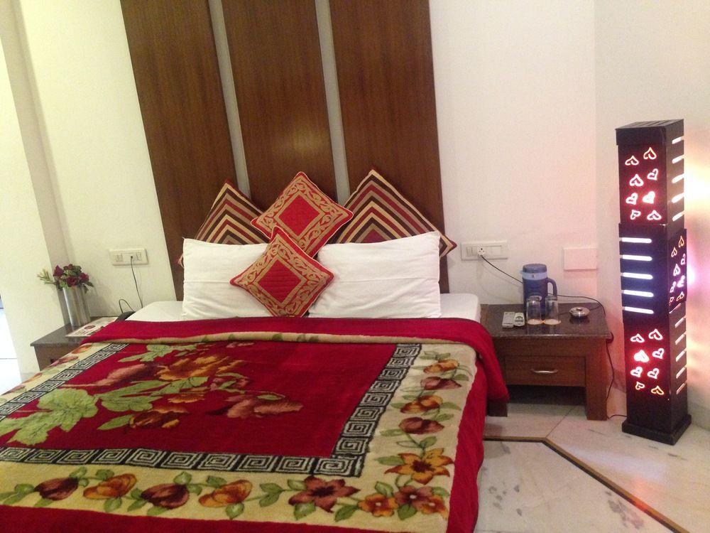Namaskar Residency Hotell Amritsar Exteriör bild