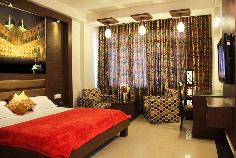 Namaskar Residency Hotell Amritsar Exteriör bild