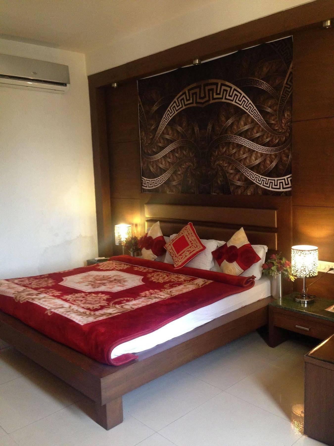 Namaskar Residency Hotell Amritsar Exteriör bild