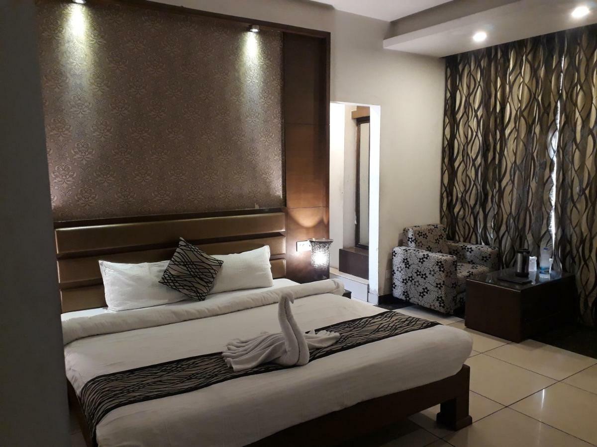 Namaskar Residency Hotell Amritsar Exteriör bild